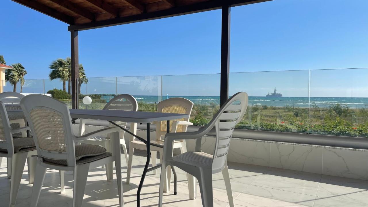 Beachfront Villa - Dasaki Larnaca Eksteriør billede