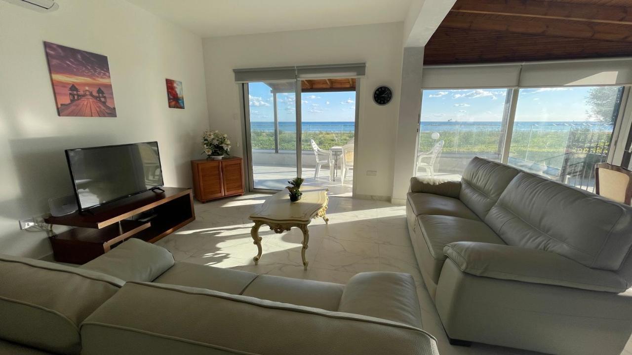 Beachfront Villa - Dasaki Larnaca Eksteriør billede